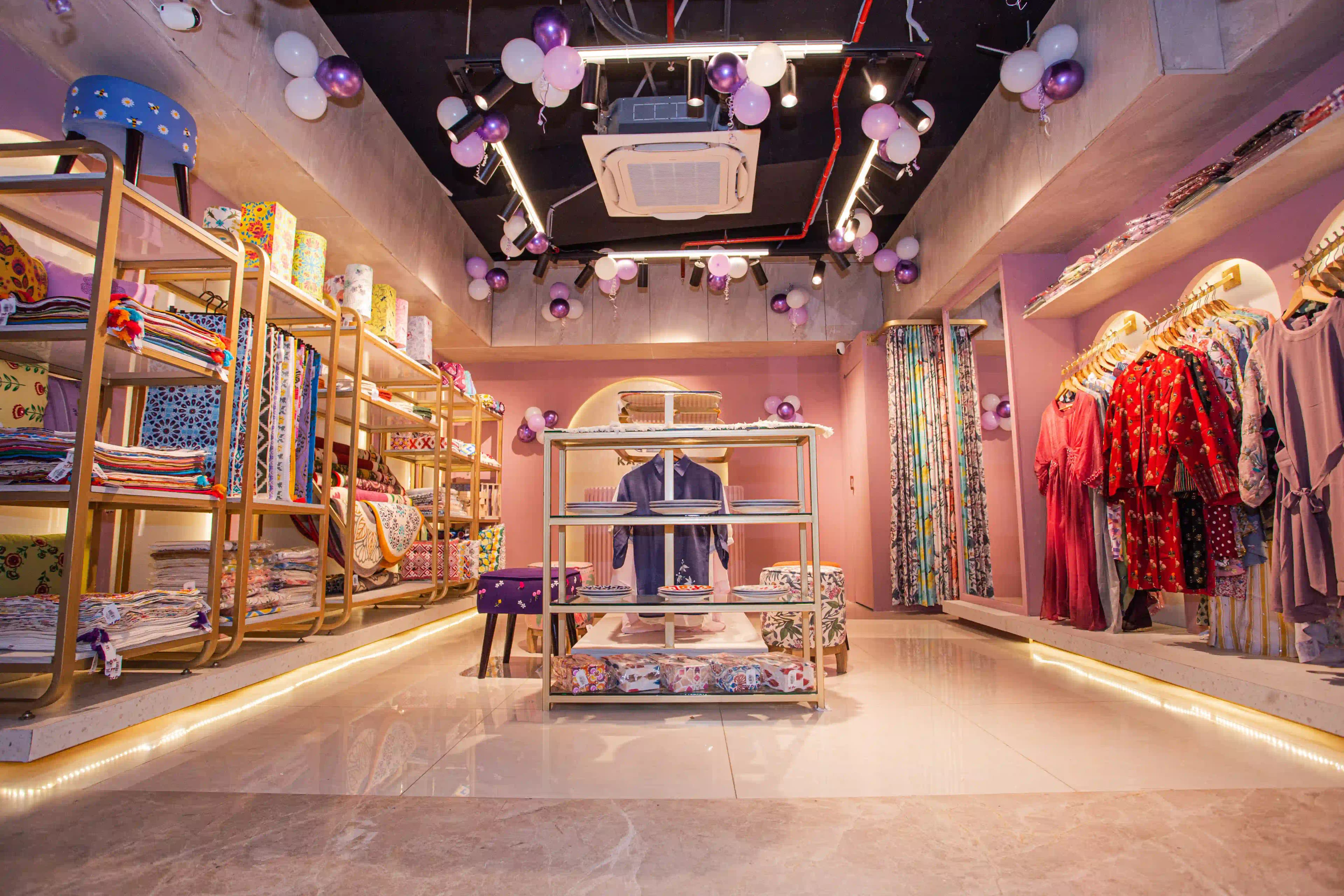 Kaaruj Dhanmondi Outlet